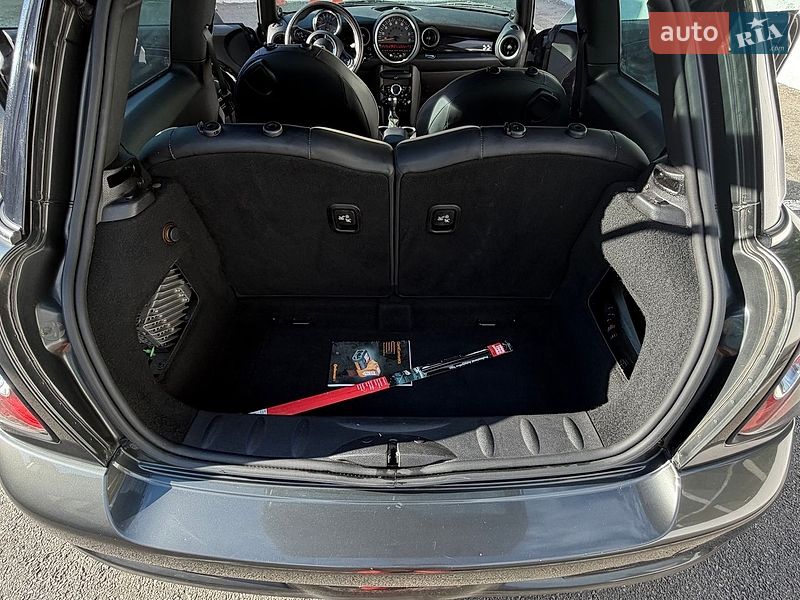 Хэтчбек MINI Cooper 2010 в Киеве