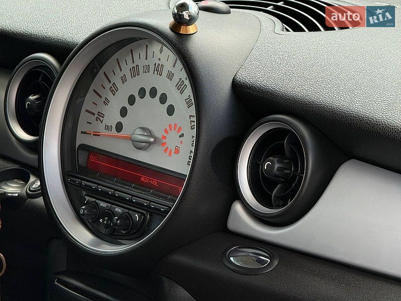 Хетчбек MINI Cooper 2013 в Чернівцях