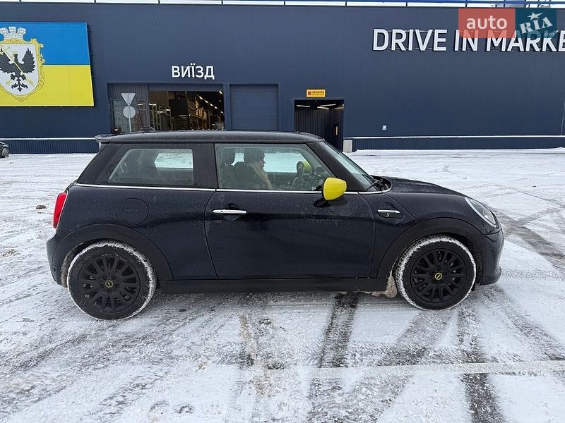 Хэтчбек MINI Cooper 2023 в Киеве фото 3 Хэтчбек MINI Cooper 2023 в Киеве