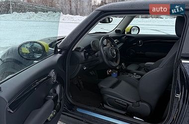 Хэтчбек MINI Cooper 2023 в Киеве фото 11 Хэтчбек MINI Cooper 2023 в Киеве