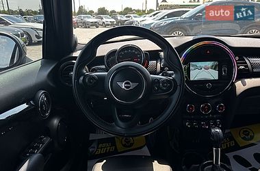 Хэтчбек MINI Cooper 2017 в Ивано-Франковске фото 15 Хэтчбек MINI Cooper 2017 в Ивано-Франковске