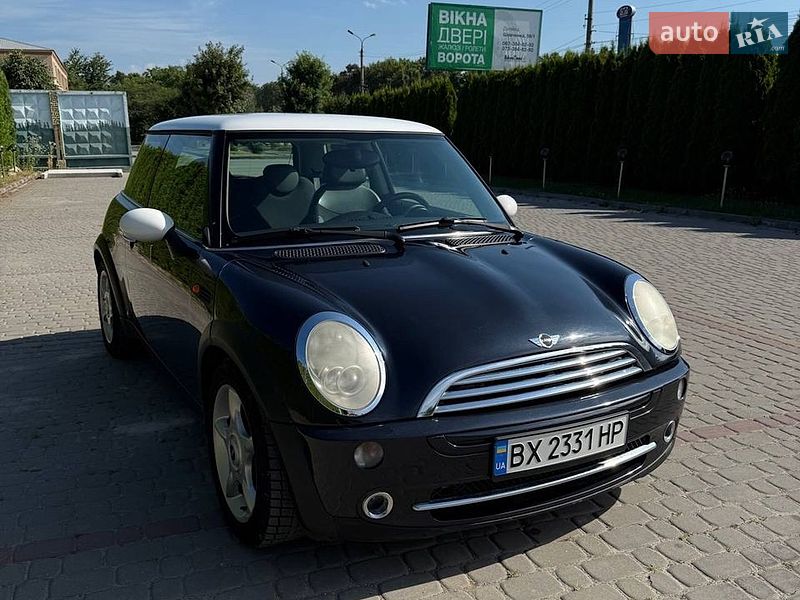MINI Cooper 2004