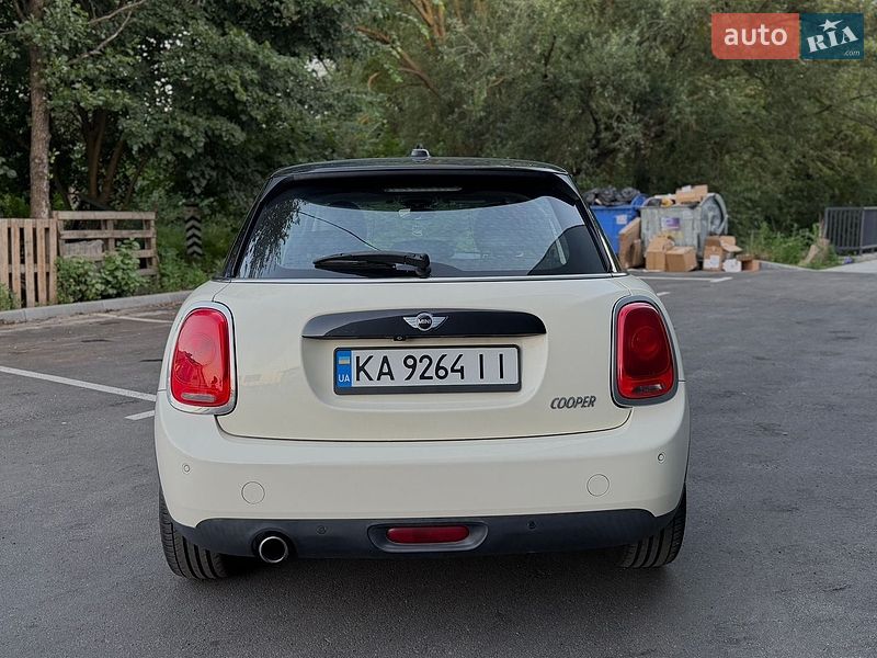 Хэтчбек MINI Cooper 2017 в Киеве