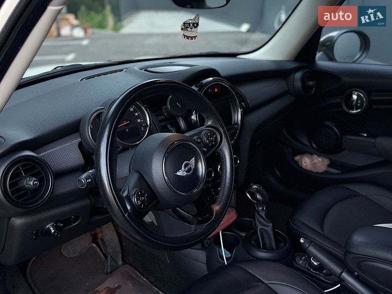 Хэтчбек MINI Cooper 2017 в Киеве