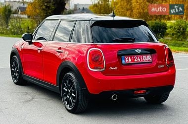 Хэтчбек MINI Cooper 2020 в Здолбунове