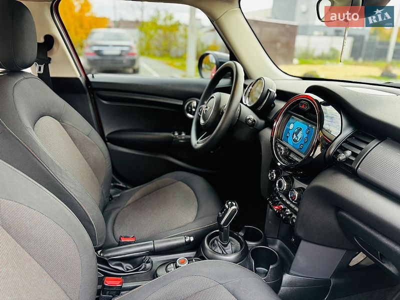 Хэтчбек MINI Cooper 2020 в Здолбунове