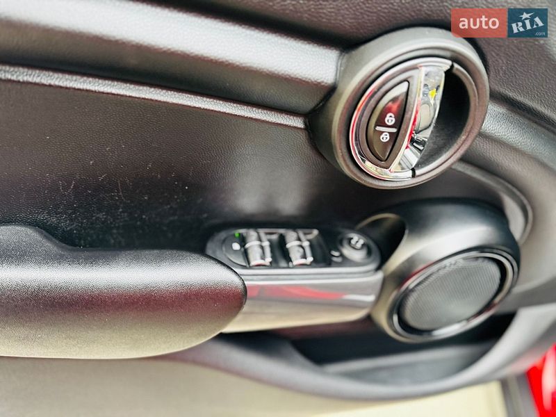Хэтчбек MINI Cooper 2020 в Здолбунове