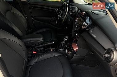 Хетчбек MINI Cooper 2017 в Києві фото 32 Хетчбек MINI Cooper 2017 в Києві