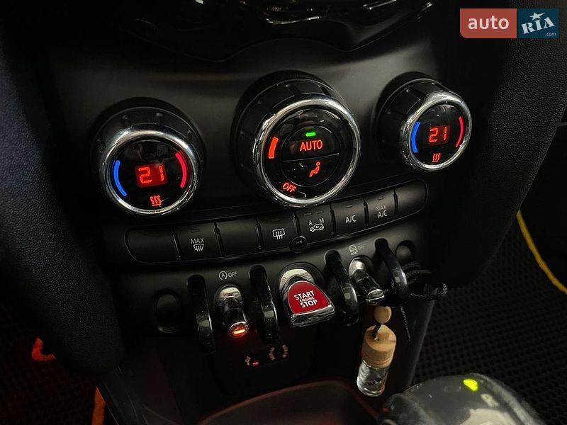 Хэтчбек MINI Cooper 2015 в Киеве