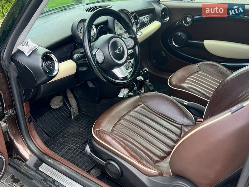 Хетчбек MINI Cooper 2009 в Житомирі