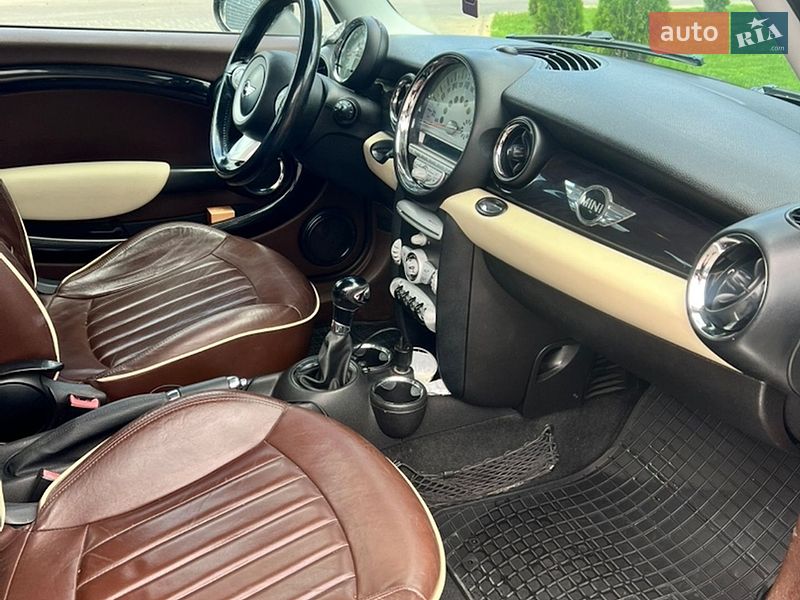 Хетчбек MINI Cooper 2009 в Житомирі