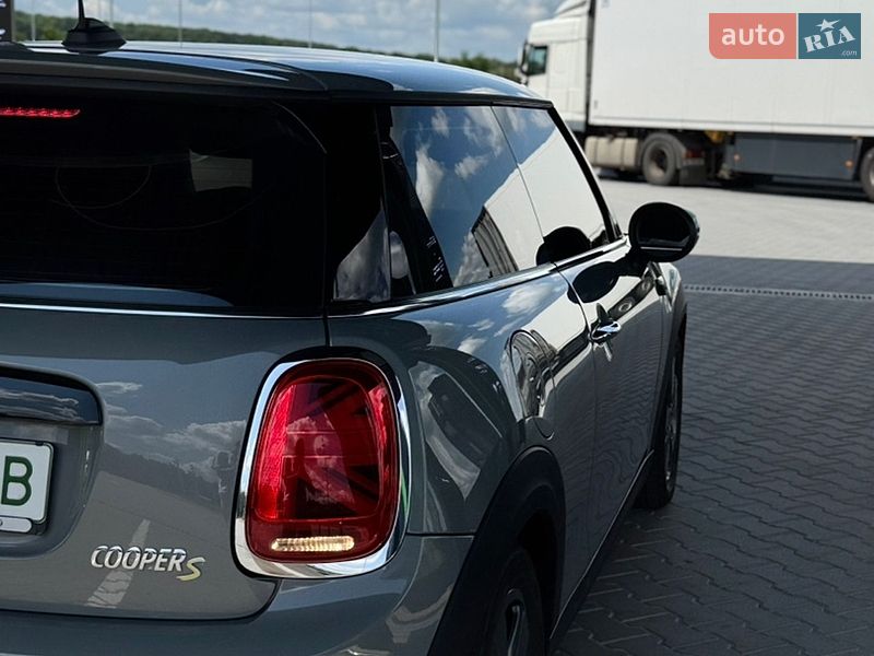 Хэтчбек MINI Cooper 2022 в Виннице