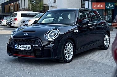 Хэтчбек MINI Cooper 2017 в Черновцах