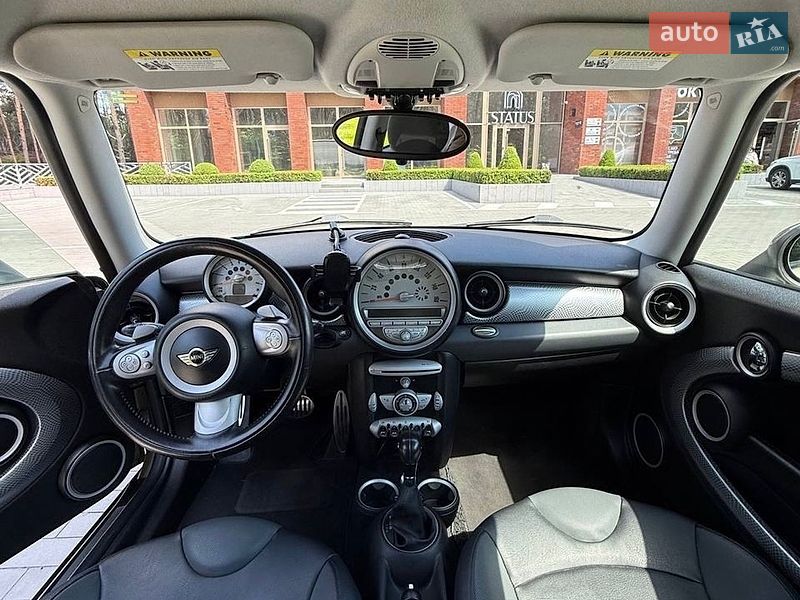 Хэтчбек MINI Cooper 2010 в Киеве