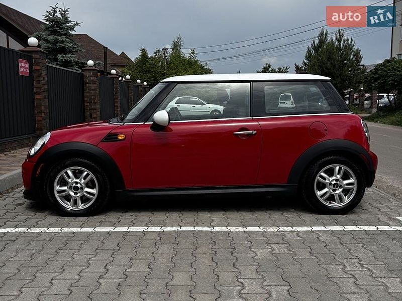 Хетчбек MINI Cooper 2011 в Білогородці