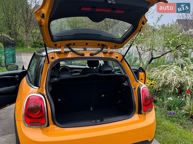 Хетчбек MINI Cooper 2016 в Києві
