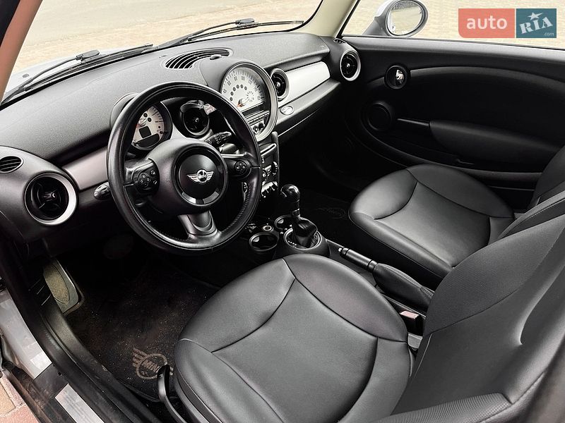 Хэтчбек MINI Cooper 2013 в Киеве