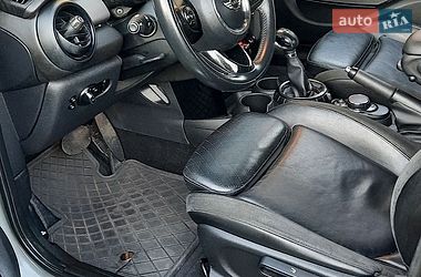 Хэтчбек MINI Cooper 2014 в Черновцах