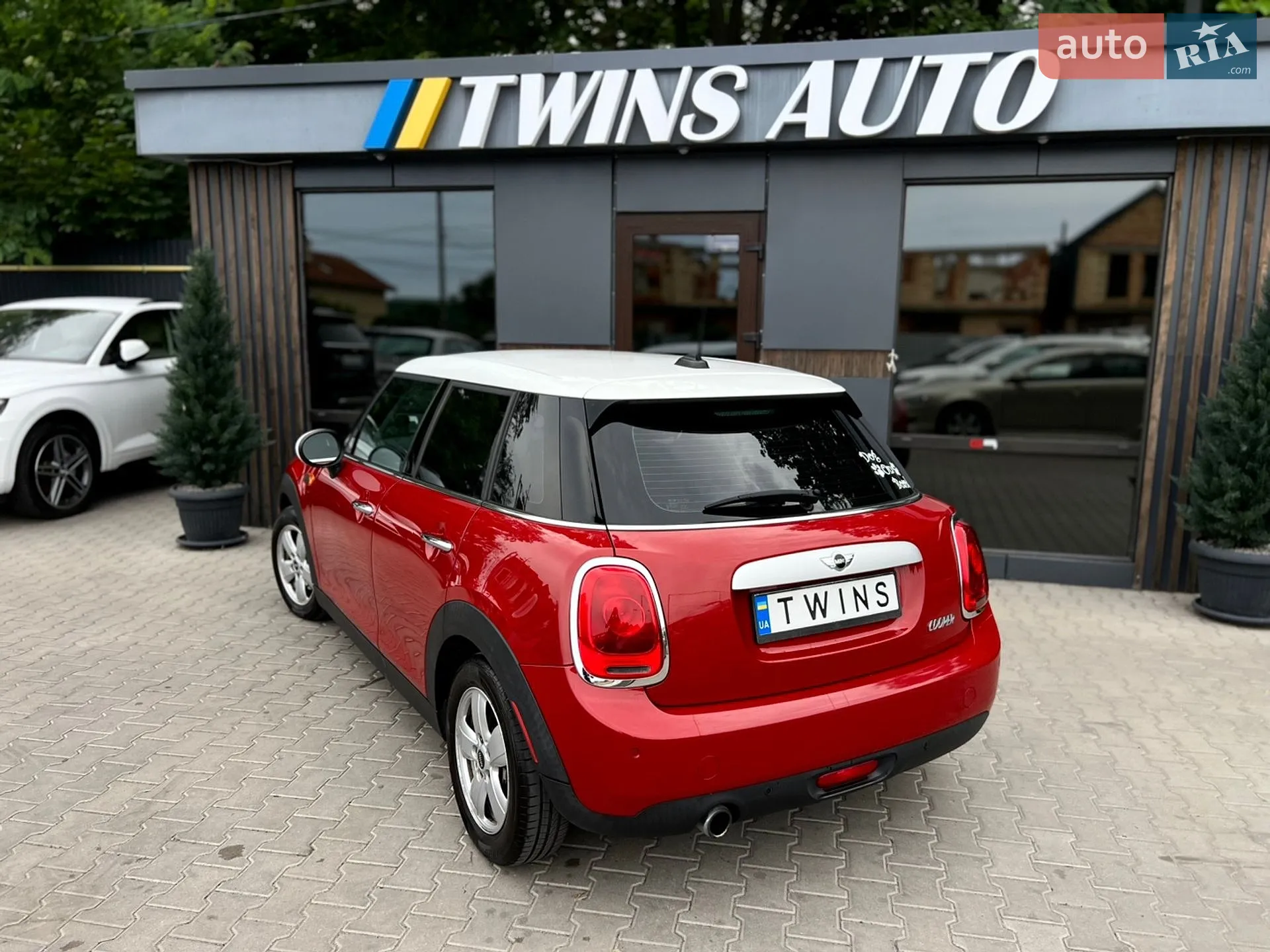 2015 MINI Cooper - мініатюра 22