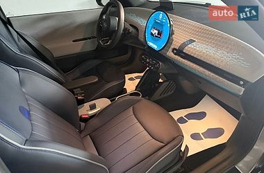 Хэтчбек MINI Cooper 2024 в Львове
