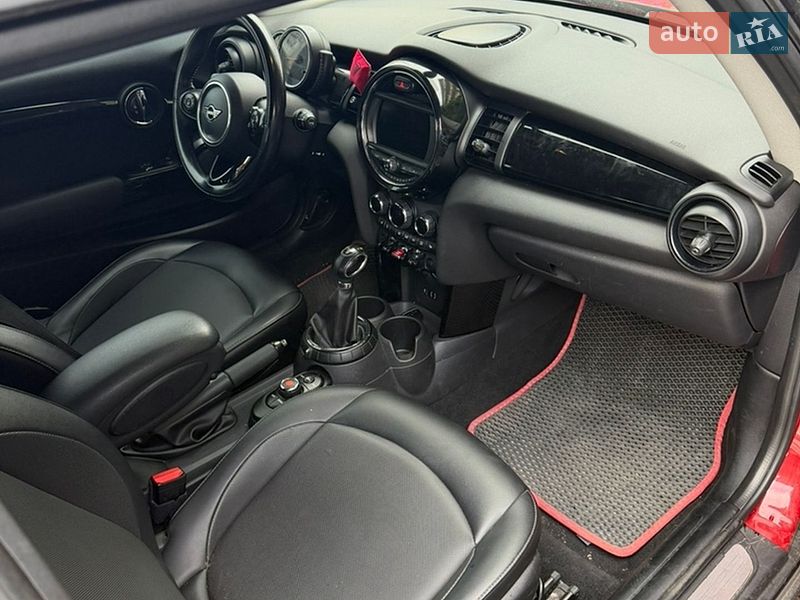 Хетчбек MINI Cooper 2015 в Житомирі