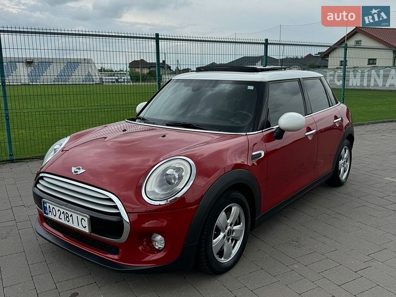Хетчбек MINI Cooper 2014 в Ужгороді фото Хетчбек MINI Cooper 2014 в Ужгороді