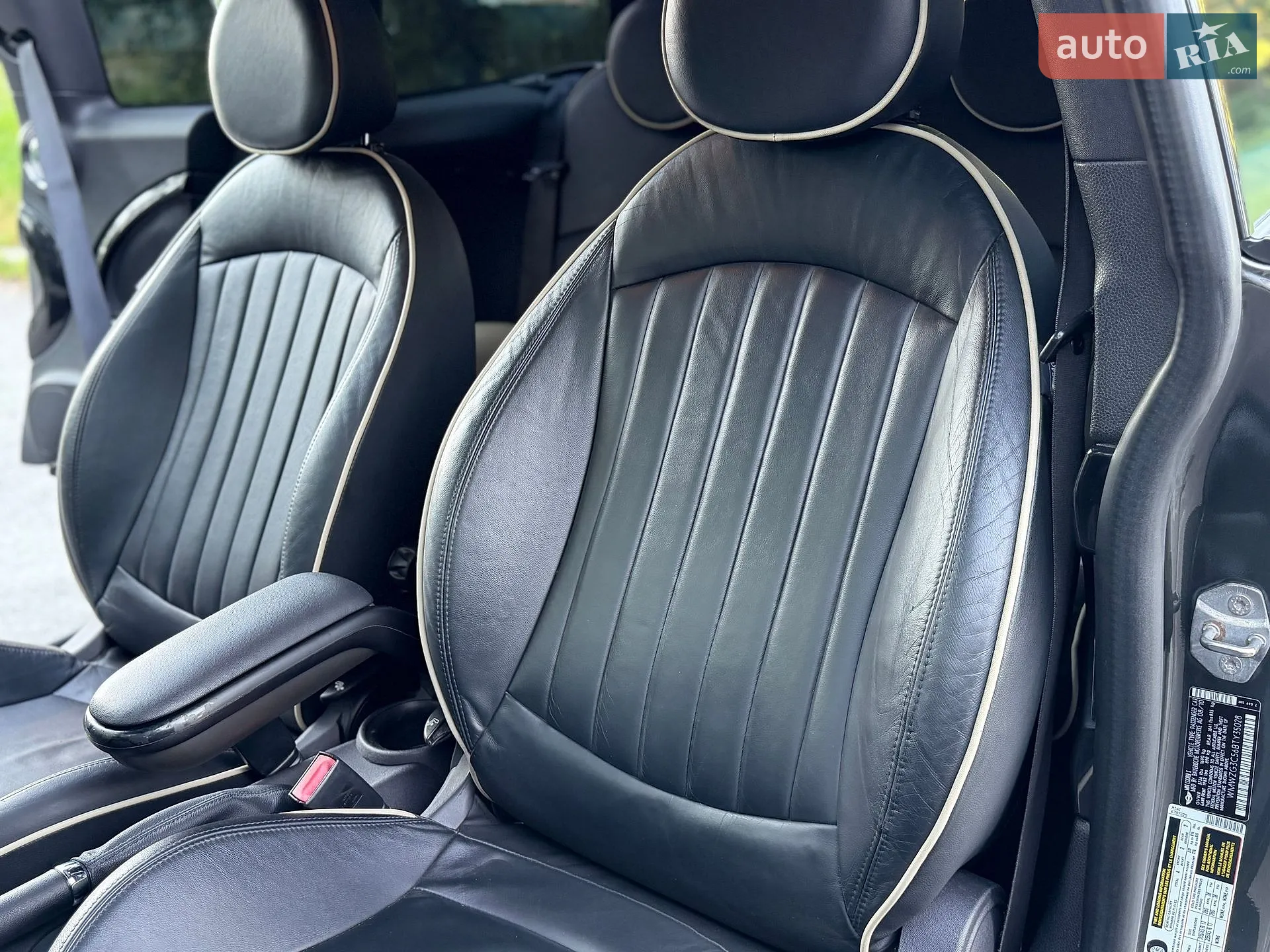 2010 MINI Cooper - мініатюра 35