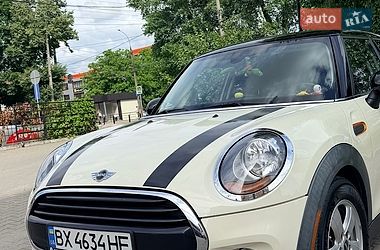 Хетчбек MINI Cooper 2015 в Хмельницькому