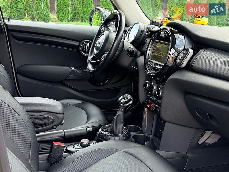 Хетчбек MINI Cooper 2015 в Хмельницькому