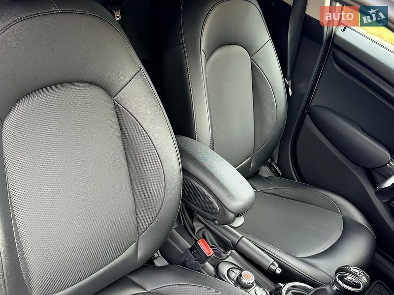 Хетчбек MINI Cooper 2015 в Хмельницькому