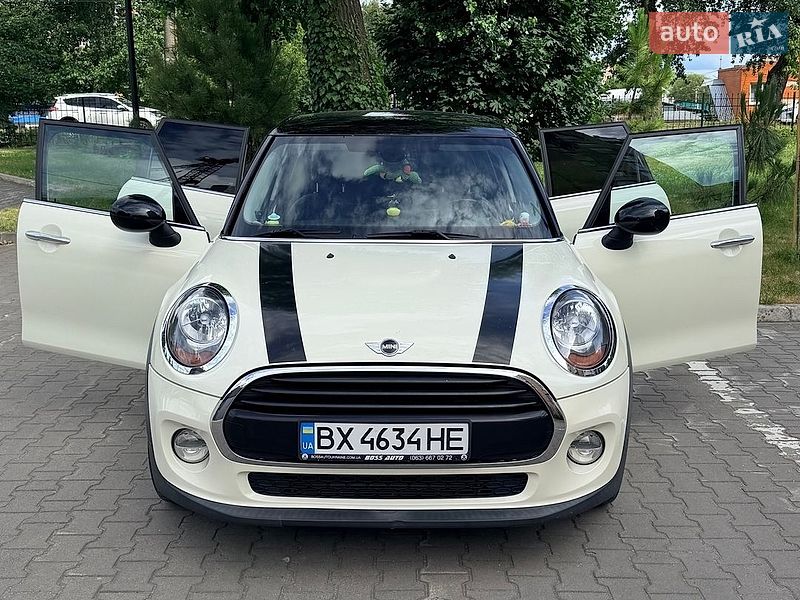 Хетчбек MINI Cooper 2015 в Хмельницькому