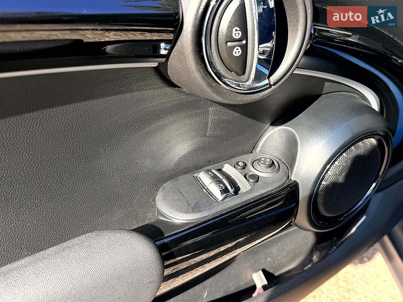 Хетчбек MINI Cooper 2023 в Києві