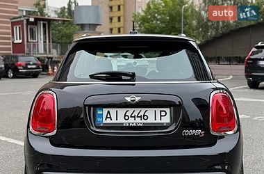 Хэтчбек MINI Cooper 2015 в Киеве