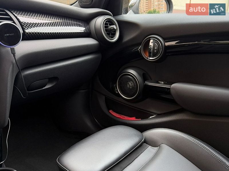 Хэтчбек MINI Cooper 2015 в Киеве
