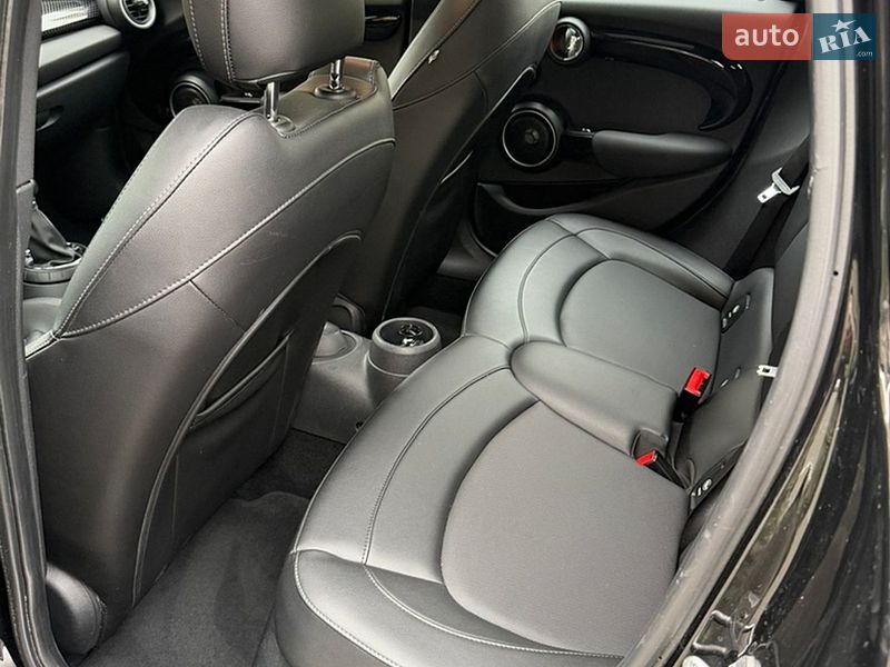 Хэтчбек MINI Cooper 2015 в Киеве
