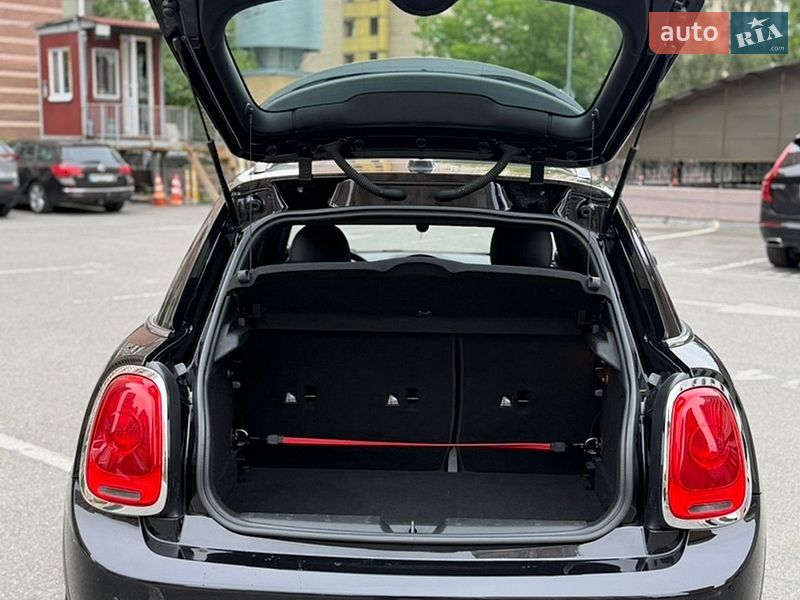 Хэтчбек MINI Cooper 2015 в Киеве