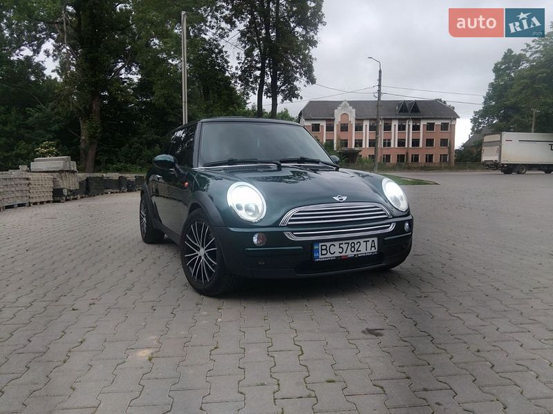 Хетчбек MINI Cooper 2002 в Дрогобичі