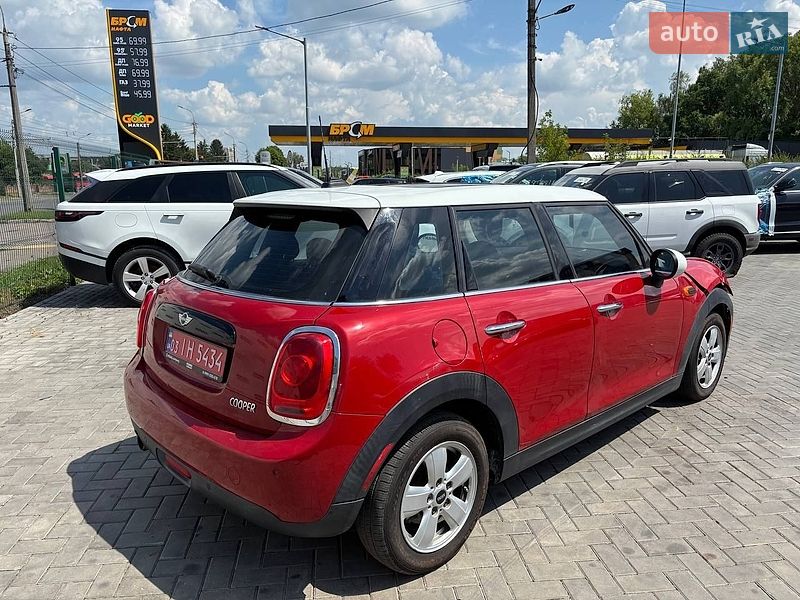 Хэтчбек MINI Cooper 2017 в Луцке
