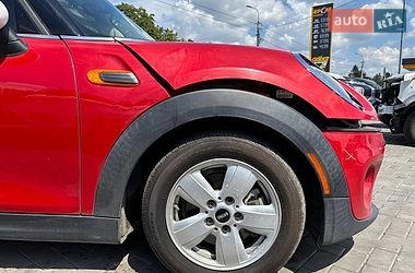 Хэтчбек MINI Cooper 2017 в Луцке