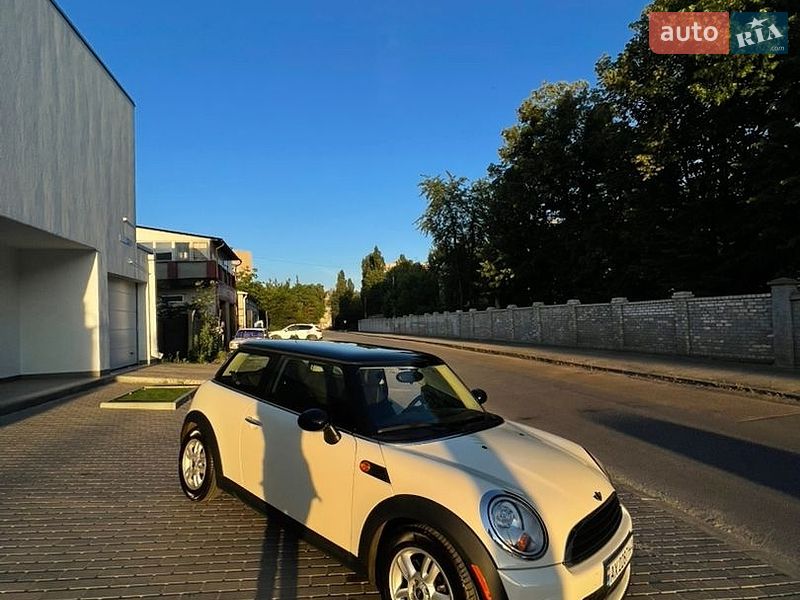 Хэтчбек MINI Cooper 2012 в Коломые