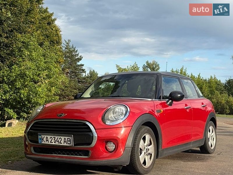 Хэтчбек MINI Cooper 2015 в Киеве фото 10 Хэтчбек MINI Cooper 2015 в Киеве