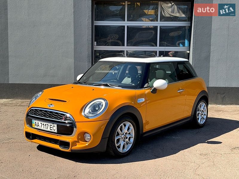 Хэтчбек MINI Cooper 2015 в Киеве