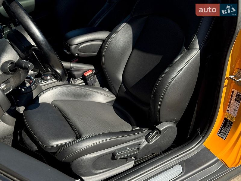 Хэтчбек MINI Cooper 2015 в Киеве