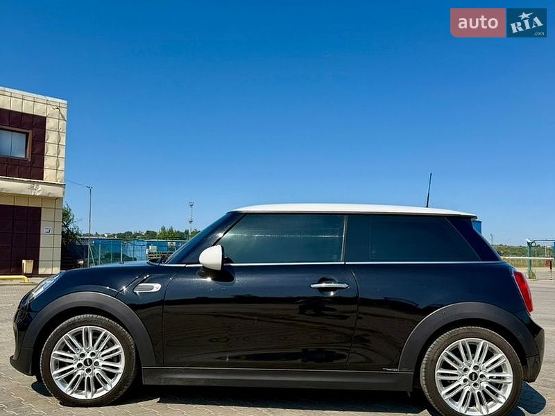 Хетчбек MINI Cooper 2016 в Одесі