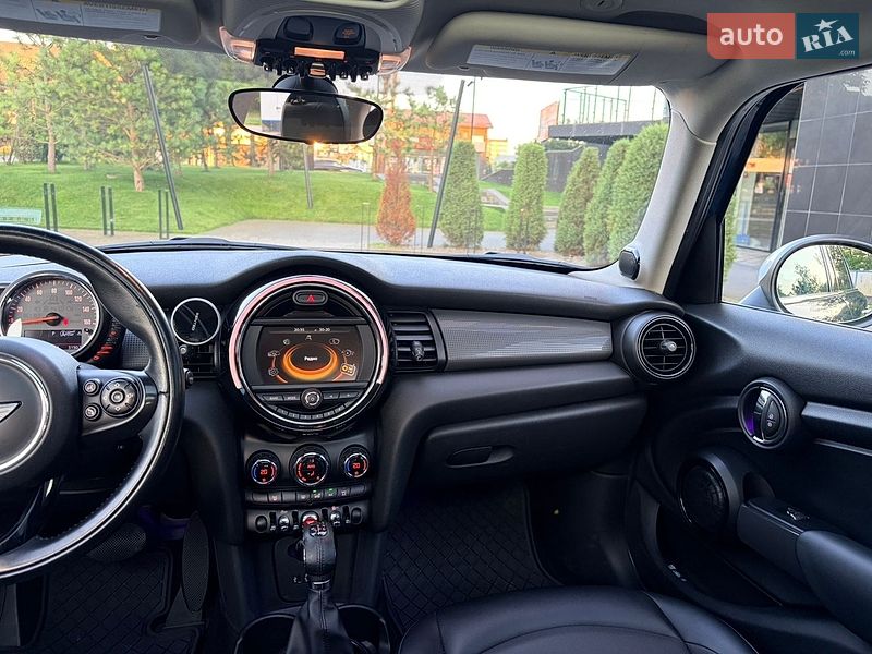 Хетчбек MINI Cooper 2016 в Хмельницькому