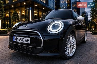 Хетчбек MINI Cooper 2022 в Дніпрі