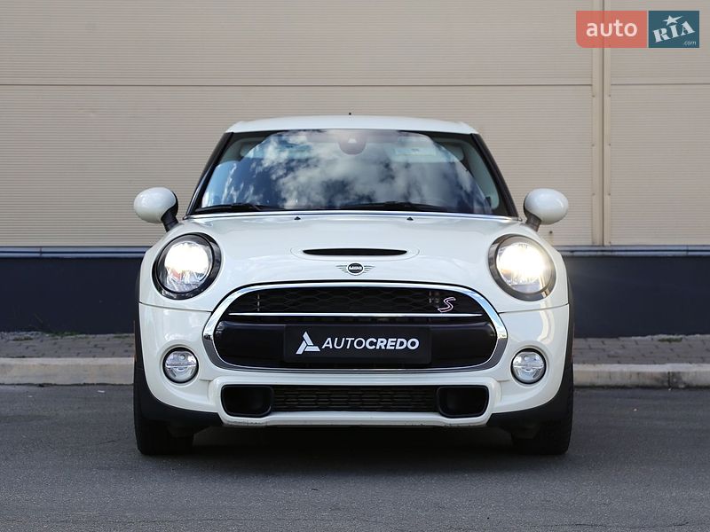 Хэтчбек MINI Cooper 2018 в Киеве