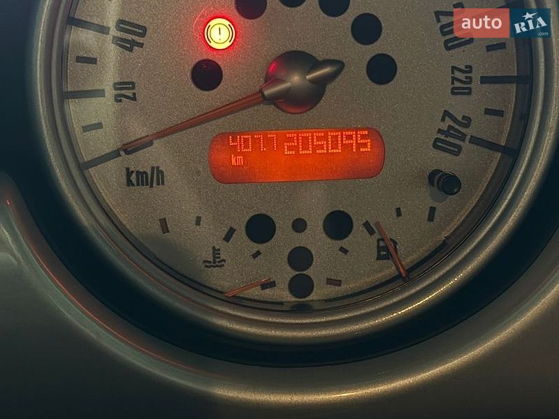 Хэтчбек MINI Cooper 2002 в Львове фото 2 Хэтчбек MINI Cooper 2002 в Львове