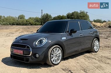 Хетчбек MINI Cooper 2016 в Львові