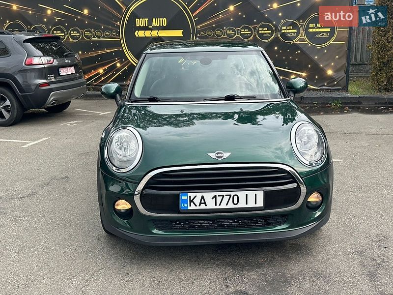 Хэтчбек MINI Cooper 2017 в Киеве